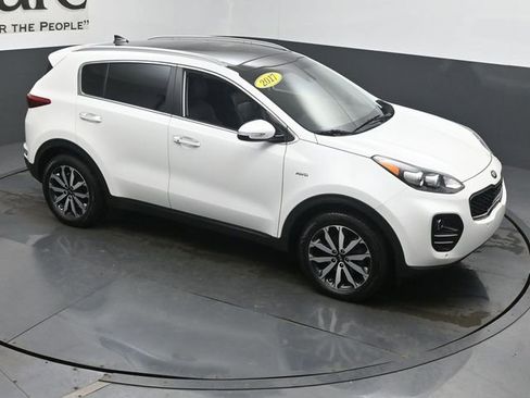 Used 2017 Kia Sportage EX w/ EX Technology Package AWD/4WD image 38