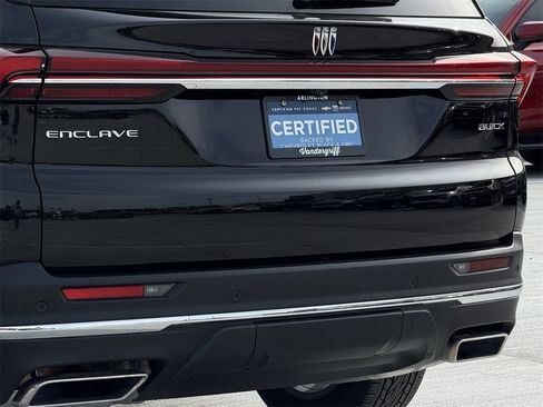 Certified 2025 Buick Enclave Preferred image 6