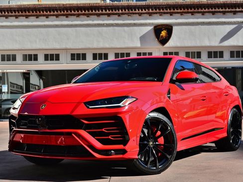 Used 2019 Lamborghini Urus image 21
