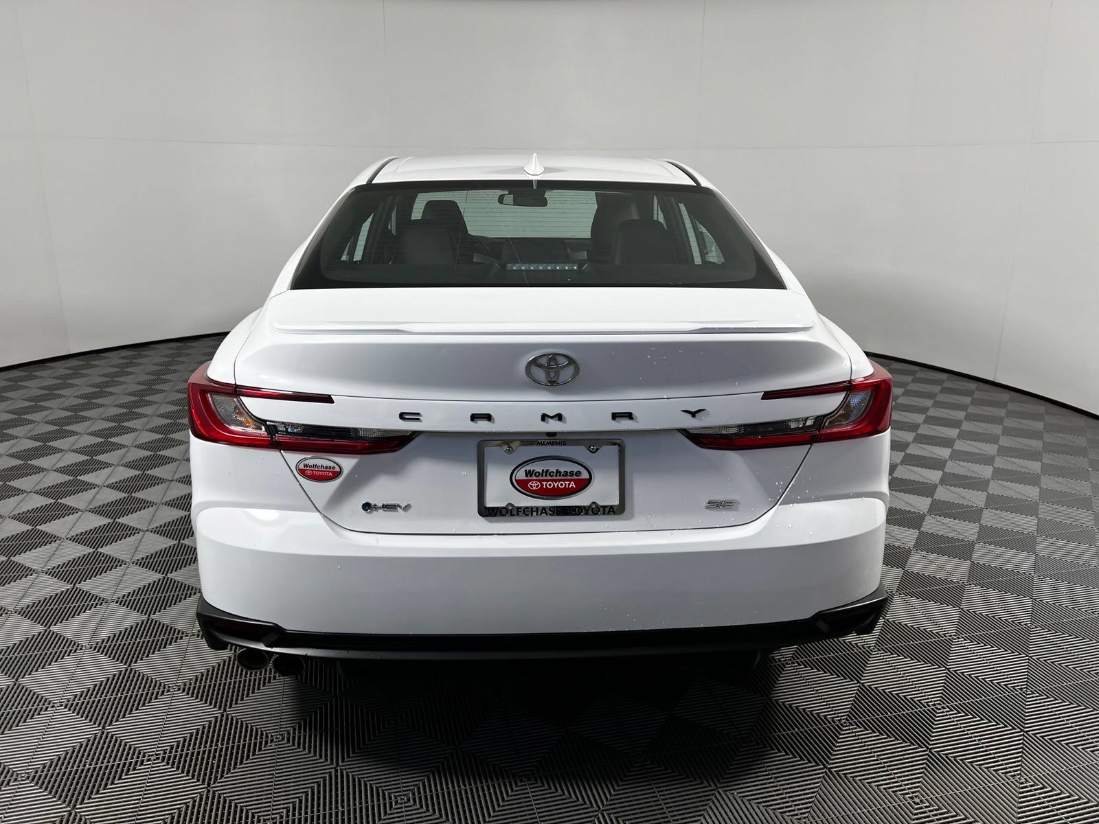 Certified 2025 Toyota Camry SE FWD image 6