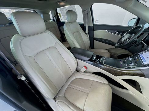 Used 2020 Lincoln Nautilus Reserve w/ Equipment Group 201A image 29