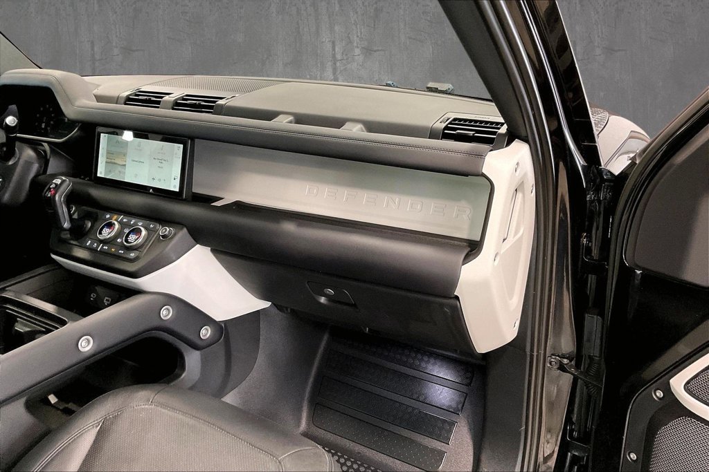 Used 2024 Land Rover Defender 110 S AWD/4WD image 26
