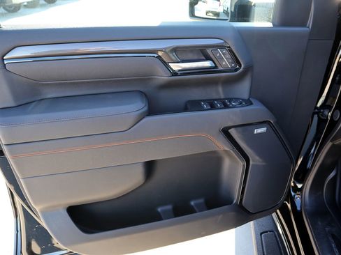 New 2026 GMC Sierra 2500 AT4 w/ AT4 Premium Plus Package image 9