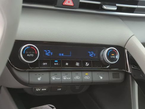 New 2026 Hyundai Elantra SEL Sport FWD image 32