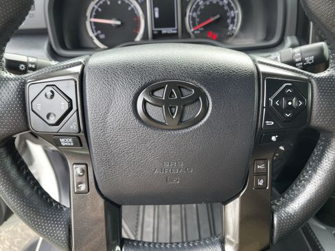 Certified 2023 Toyota 4Runner TRD Off-Road Premium AWD/4WD image 22