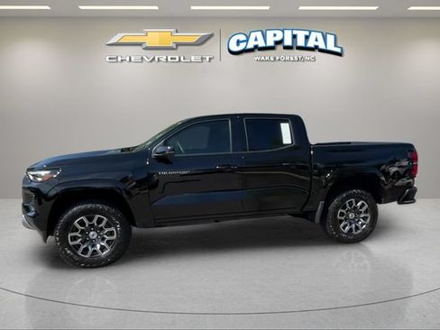 Used 2026 Chevrolet Colorado Z71 w/ Technology Package AWD/4WD image 2