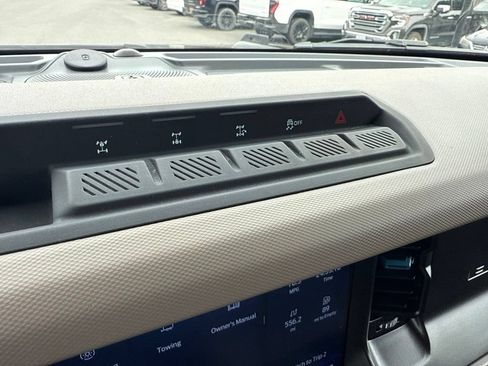 Used 2023 Ford Bronco Wildtrak AWD/4WD image 37