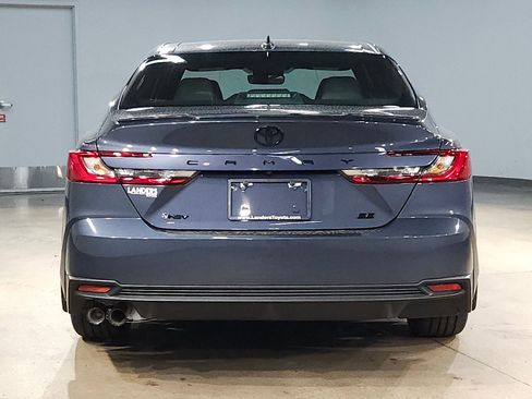 New 2026 Toyota Camry SE FWD image 6
