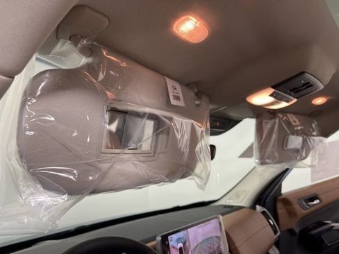 New 2026 Nissan Pathfinder Platinum FWD image 37