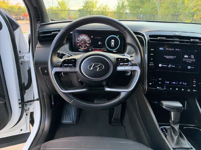 Used 2022 Hyundai Santa Cruz SEL Premium AWD/4WD image 16