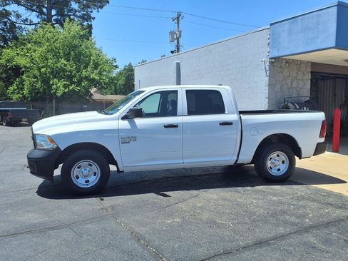 Used 2019 RAM 1500 Tradesman w/ Popular Equipment Group AWD/4WD image 2