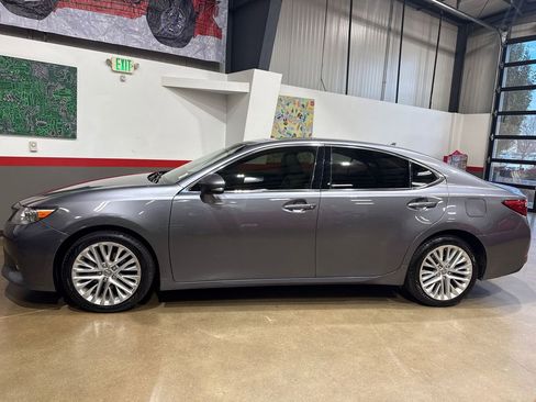 Used 2013 Lexus ES 350 image 4