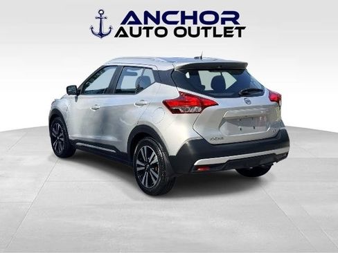 Used 2019 Nissan Kicks SR FWD image 6