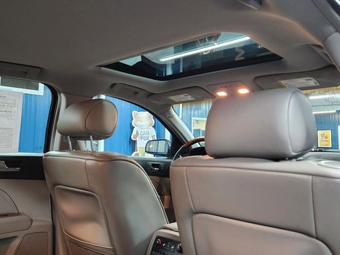 Used 2010 Cadillac STS image 19