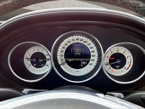Used 2013 Mercedes-Benz CLS 550 w/ Premium I Pkg image 19