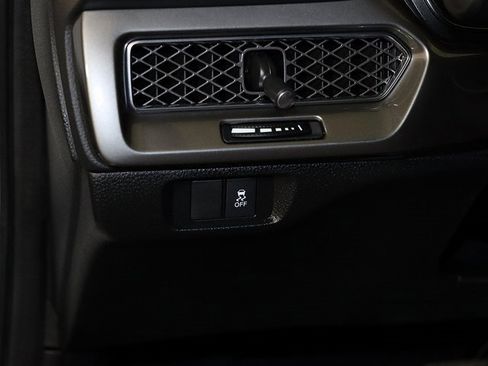 Certified 2025 Acura Integra Base image 24