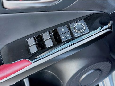 Used 2025 Lexus IS 350 F Sport image 21
