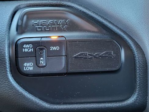 Used 2022 RAM 2500 Big Horn AWD/4WD image 20
