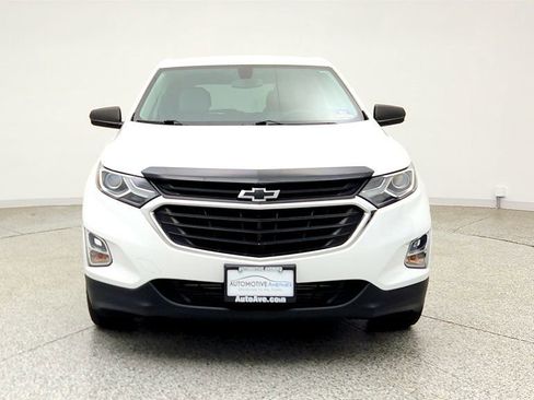 Used 2019 Chevrolet Equinox LS w/ LS Convenience Package FWD image 2
