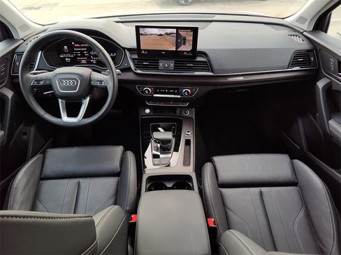 Certified 2025 Audi Q5 2.0T Premium Plus w/ Premium Plus Package image 32