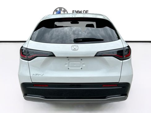 Used 2024 Honda HR-V EX-L image 6