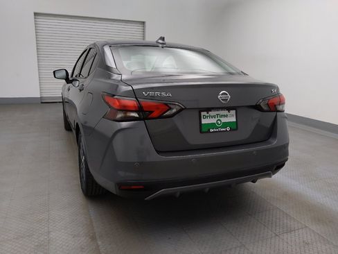Used 2021 Nissan Versa SV image 6