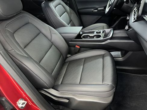 Certified 2026 Chevrolet Equinox LT w/ Convenience Package II image 34