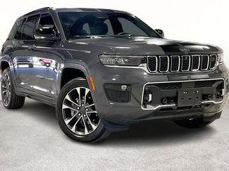 Used 2022 Jeep Grand Cherokee Overland w/ Adv Protech Group III video 1