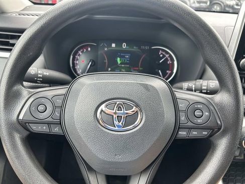 Used 2024 Toyota RAV4 XLE FWD image 26