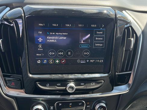 Used 2023 Chevrolet Traverse LT FWD image 20
