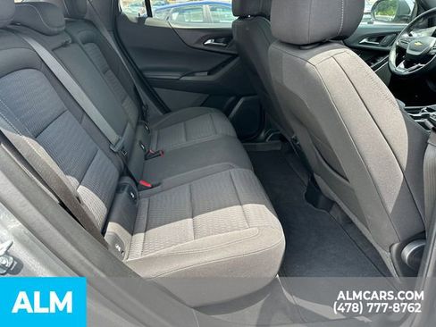 Used 2025 Chevrolet Equinox LT FWD image 17