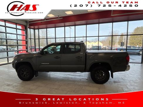 Used 2020 Toyota Tacoma SR5 image 2
