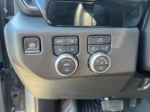Used 2025 GMC Sierra 1500 Elevation w/ Preferred Package AWD/4WD image 21