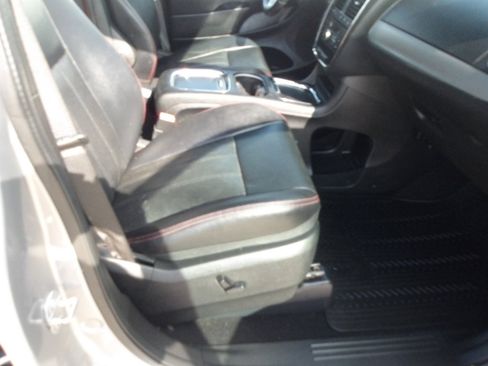 Used 2019 Dodge Grand Caravan GT image 9