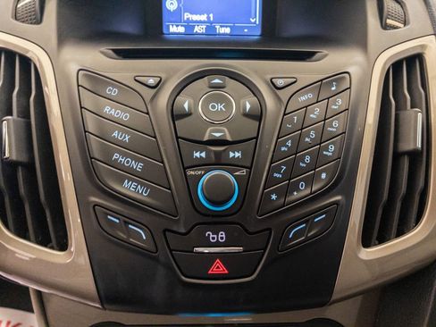 Used 2012 Ford Focus SEL image 15