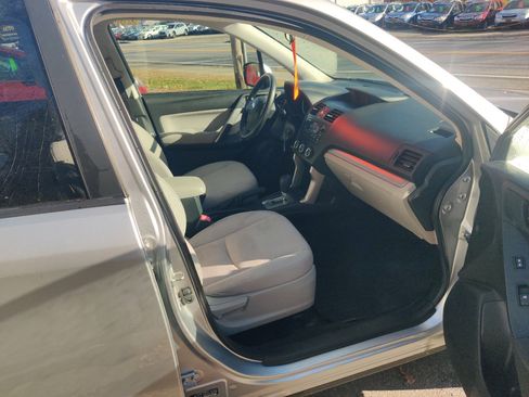 Used 2014 Subaru Forester 2.5i Premium w/ All-Weather Package image 16