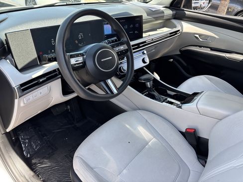 Used 2025 Hyundai Tucson SEL FWD image 17