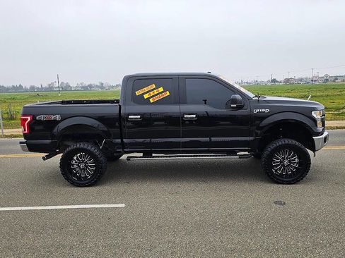 Used 2015 Ford F150 XLT w/ Equipment Group 302A Luxury image 4