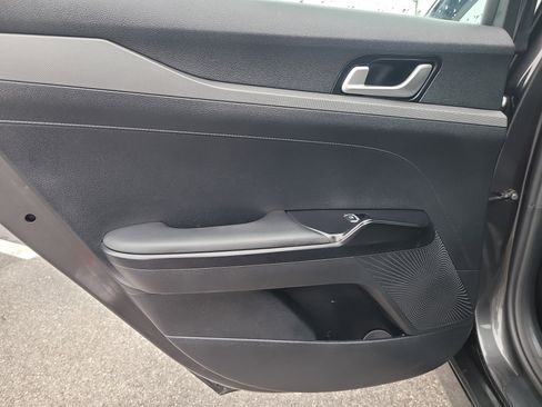 Used 2025 Kia K5 LXS image 10