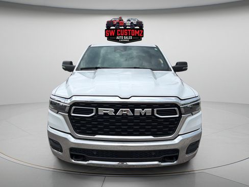 Used 2025 RAM 1500 Big Horn AWD/4WD image 2