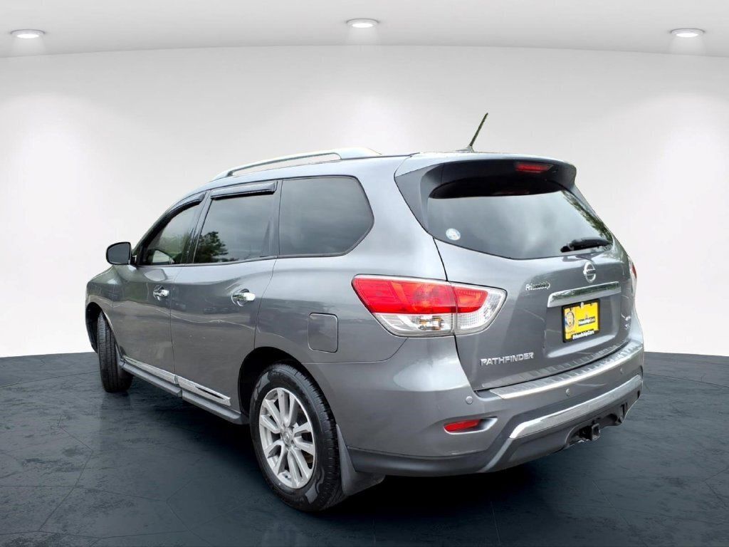 Used 2016 Nissan Pathfinder SL w/ SL Tech Package AWD/4WD image 10