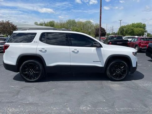 Used 2023 GMC Acadia SLE w/ Driver Convenience Package FWD image 8