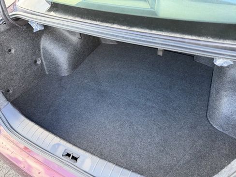 Used 2025 Nissan Altima 2.5 SV image 9