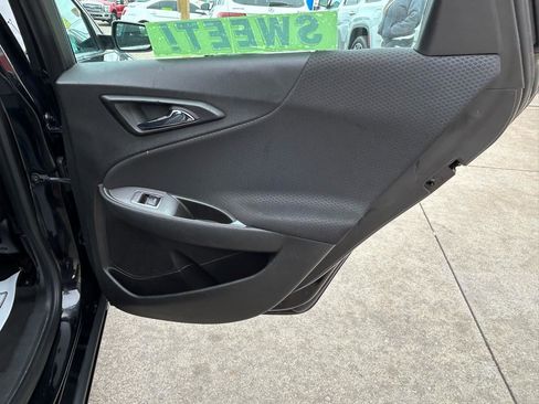 Used 2018 Chevrolet Malibu LS FWD image 15