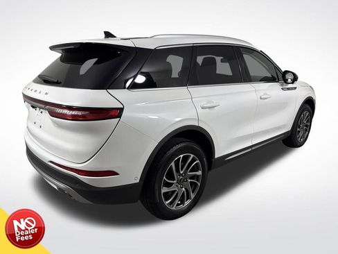 Used 2022 Lincoln Corsair AWD w/ Equipment Group 101A image 3