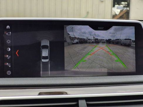 Used 2018 BMW 740i RWD image 29