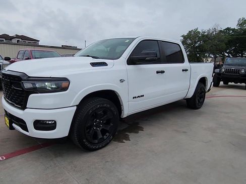 Used 2026 RAM 1500 Lone Star AWD/4WD image 4