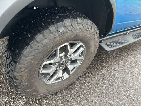 Used 2024 Ford Bronco Badlands image 15