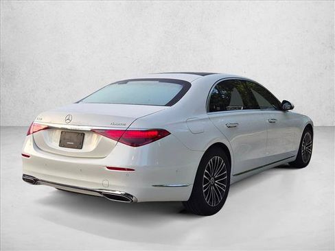 Used 2022 Mercedes-Benz S 500 4MATIC image 5
