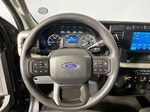 Used 2024 Ford F250 XL w/ STX Appearance Package AWD/4WD image 17